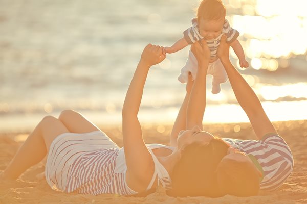 padres bebé pequeña