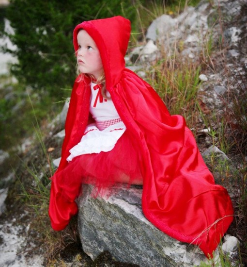 Disfraz casero de Caperucita Roja Pequeocio