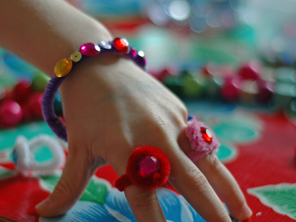 mientras tanto Maldito Reafirmar Anillos y pulseras de moda para niñas - Pequeocio