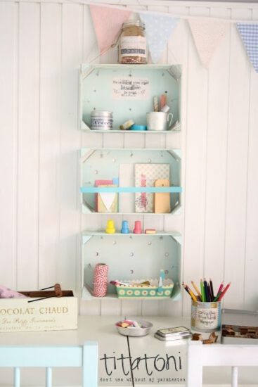 Estanterías recicladas infantiles