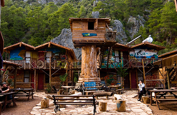 Alojamientos-Con-Ninos-Kadir-Tree-House