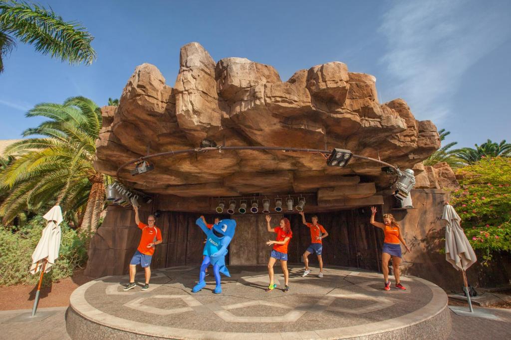 Lopesan Baobab Resort, Un Hotel Para Niños En Gran Canaria Que También Disfrutan Los Adultos - Pequeocio Lopesan Baobab Resort Para Niños