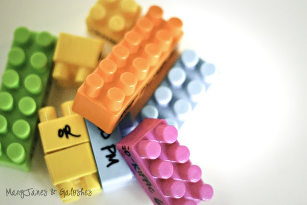 Una divertida invitación para un cumpleaños infantil de Lego