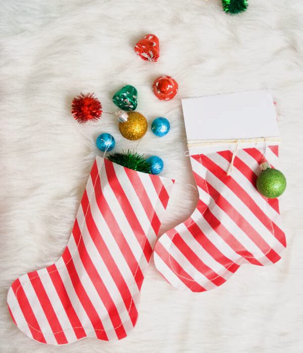Arrastrarse mezcla Pulido Cómo hacer calcetines de papel para envolver regalos - Pequeocio