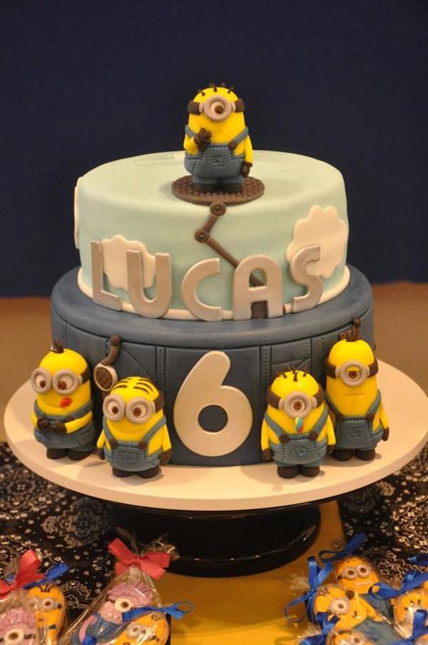 Tarta De Cumpleaños De Los Minions