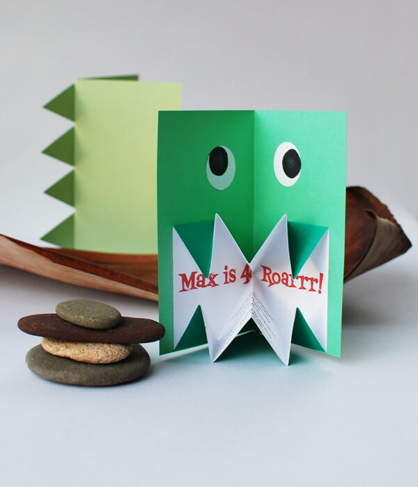 invitación divertida para una fiesta de dinosaurios