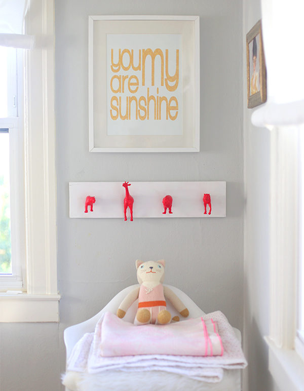un perchero original para la habitación infantil