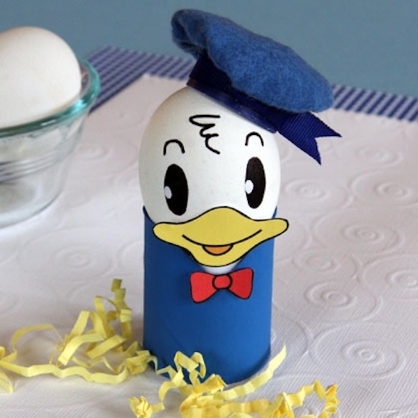 Huevo De Pascua Decorado Con Donald