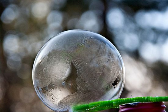 Experimento infantil: ¡pompas de hielo!