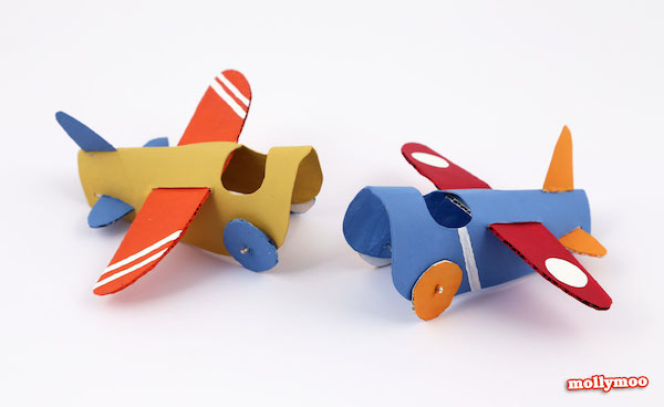 Aviones Con Rollos De Papel