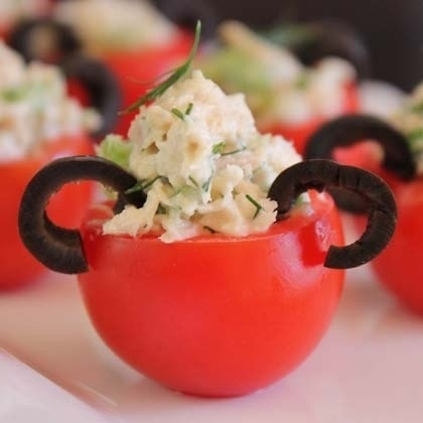 Tomates Rellenos Con Ensalada De Atún