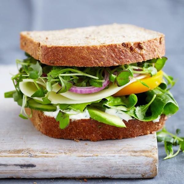 Sandwich con vegetales