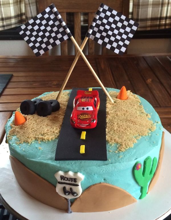 Cumple  Torta de disney cars, Pasteles de cars, Pastel de mcqueen