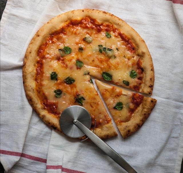 Pizza casera 5 pizza margarita