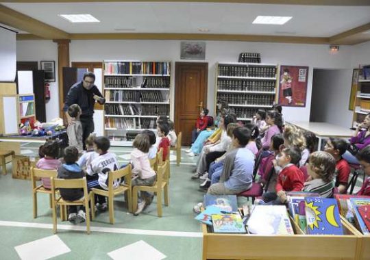 Cuentacuentos, Talleres Infantiles Gratis