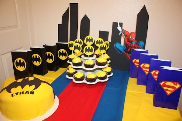 Fiestas infantiles de Superman y Batman - Pequeocio