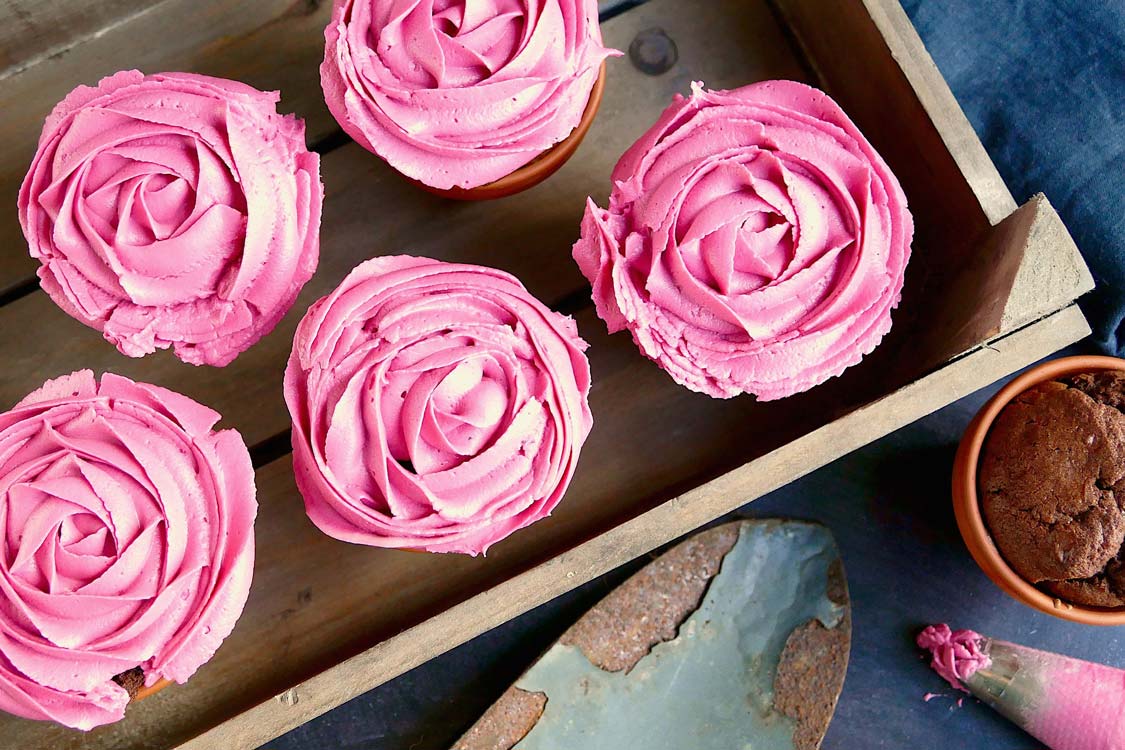 Cupcakes Receta Facil 3 Cremas De Frosting Y 45 Ideas Para Decorar