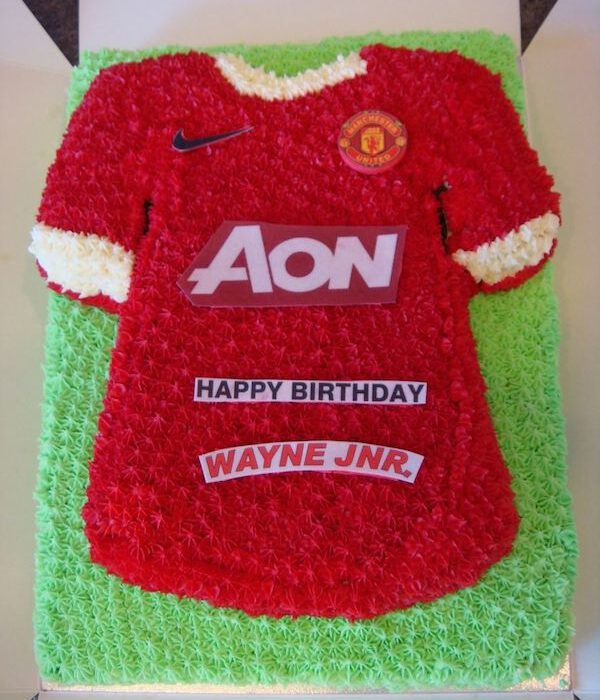 Tarta fácil en forma de camiseta