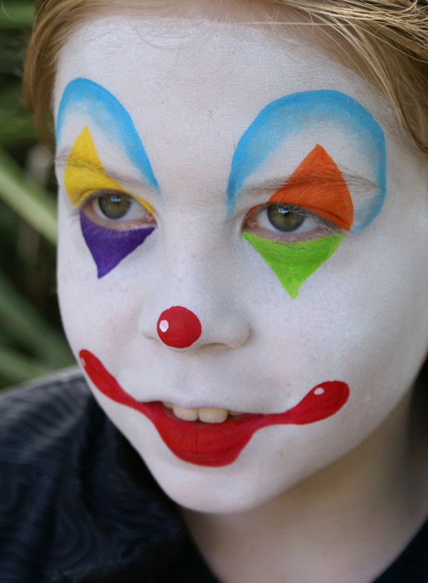 Crazy Clown Facepaint Makeup  Maquillaje de payaso bonito, Maquillaje de  halloween bonito, Maquillaje artístico carnaval