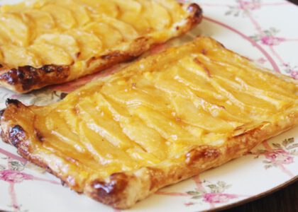 Tarta De Manzana Con Hojaldre Y Crema Pastelera