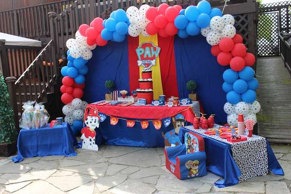 Decoración Cumpleaños Mickey Mouse - Comprar Artículos y Cosas Online -  FiestasMix