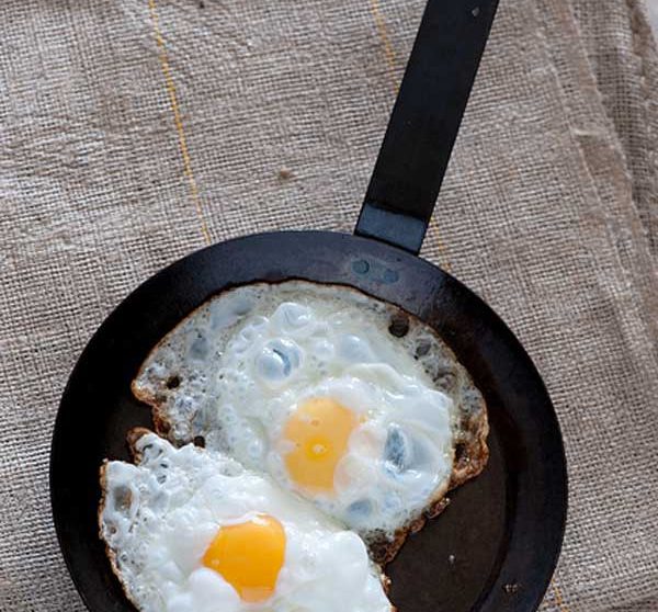 Huevos fritos: Cómo freír un huevo perfecto | Pequeocio.com