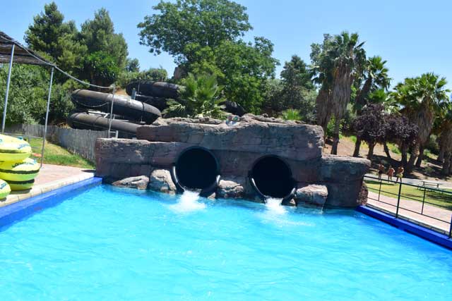 Aquopolis Atracciones De Agua Intensas