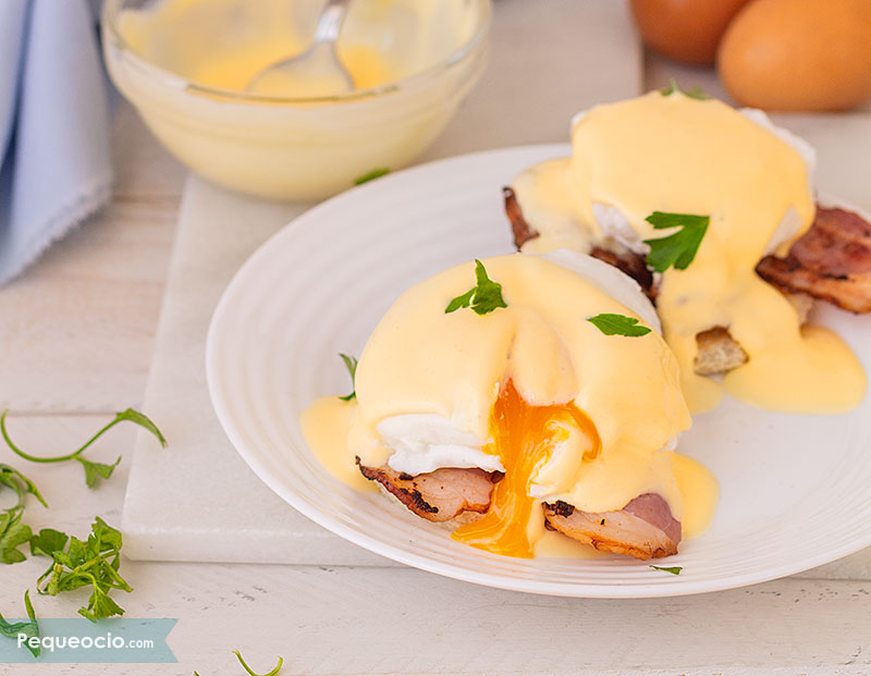como hacer huevos benedictinos