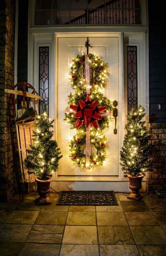 Puertas de Navidad decoradas