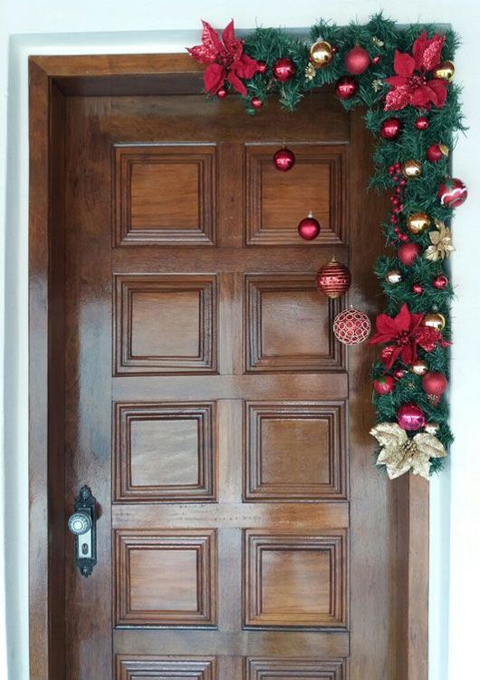 Cómo decorar tu puerta en Navidad (+ de 50 fotos de puertas decoradas  navideñas) - Pequeocio