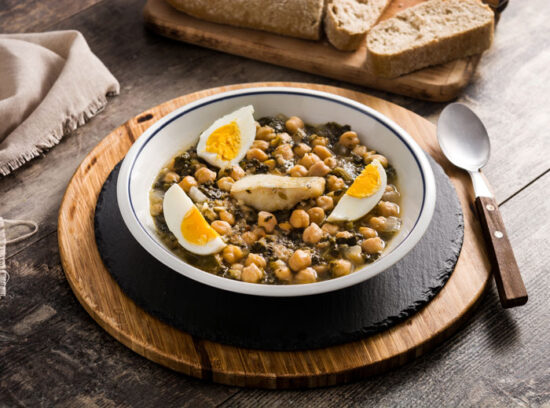 Potaje de garbanzos con bacalao (la mejor receta)