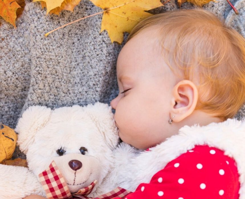 como cuidar bebés en otoño