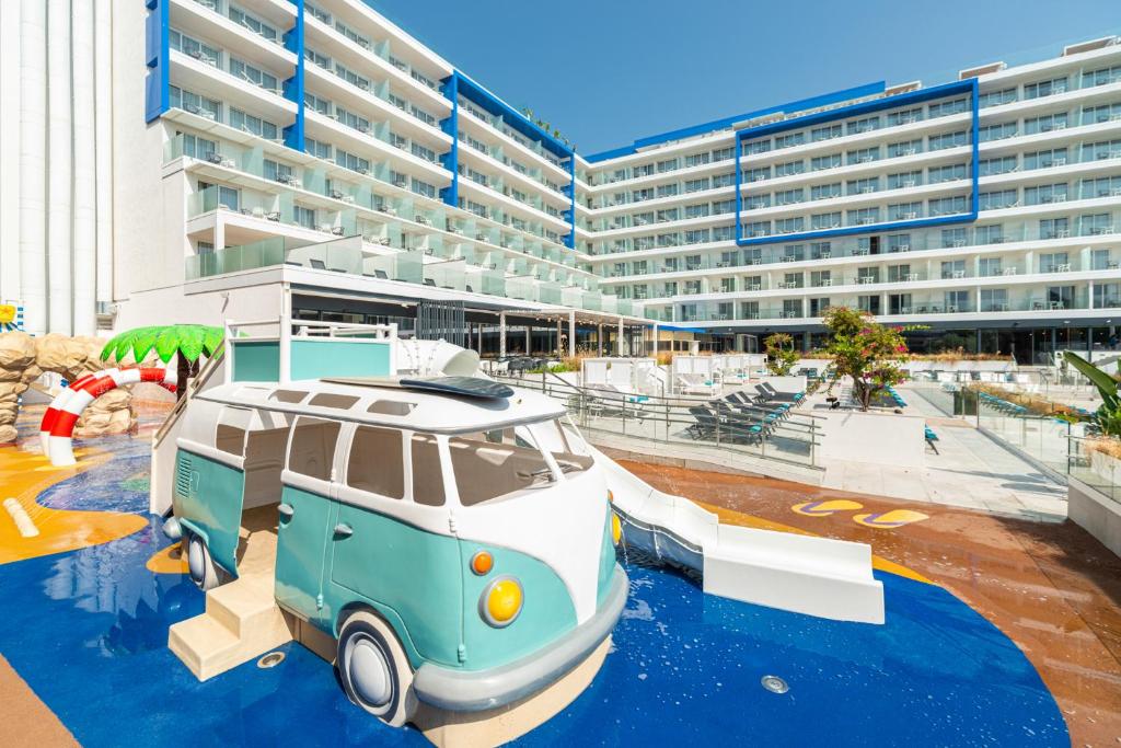 Hotel Para Niños En La Costa Brava L'Azure