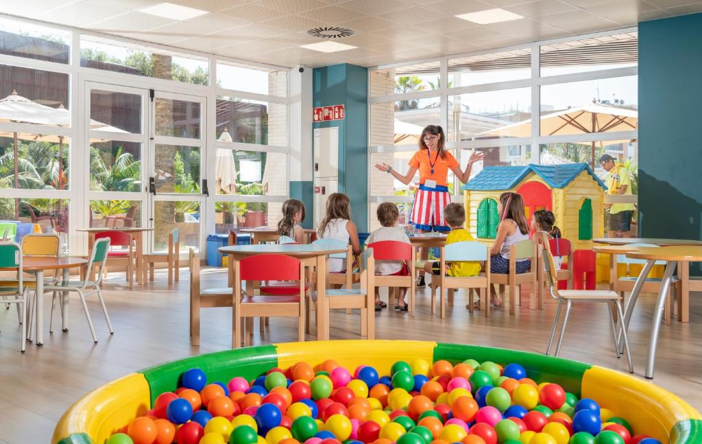 Hoteles Con Actividades Para Niños En La Costa Brava