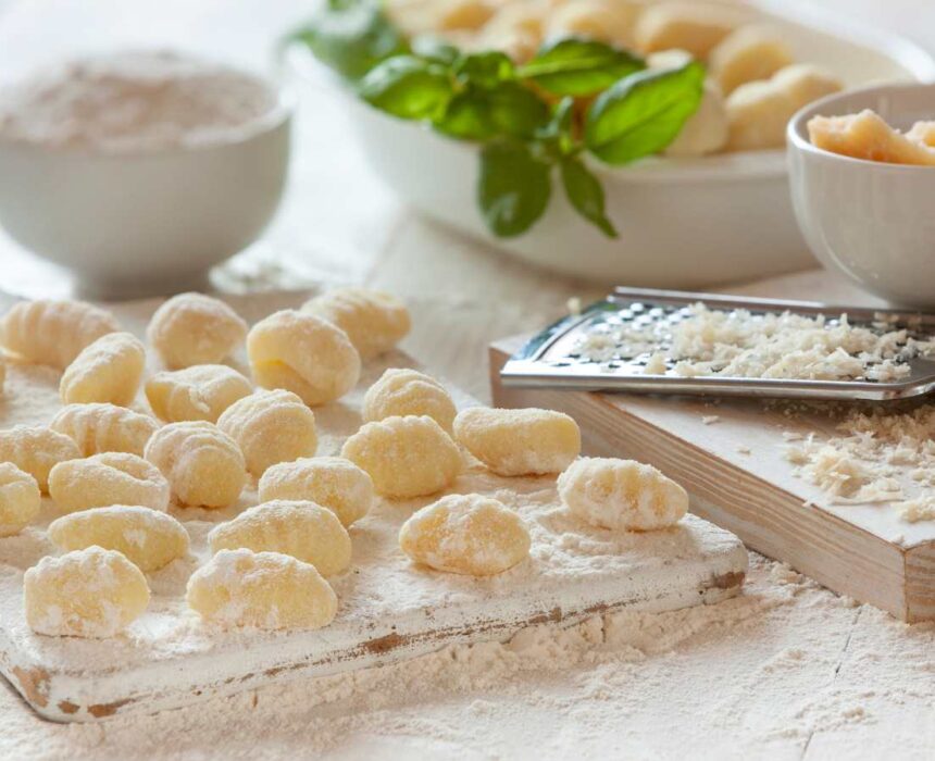 Ñoquis o gnocchi