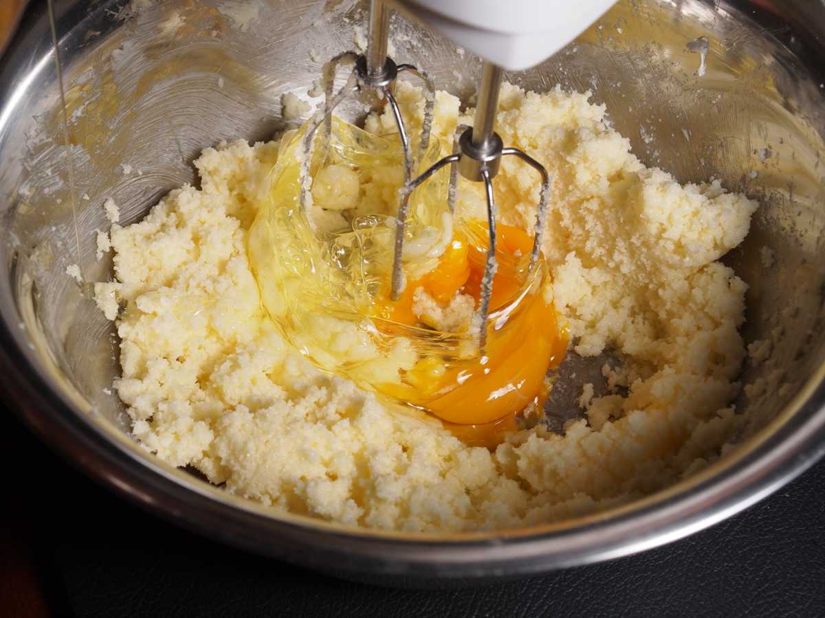 Mantequilla Con Huevos