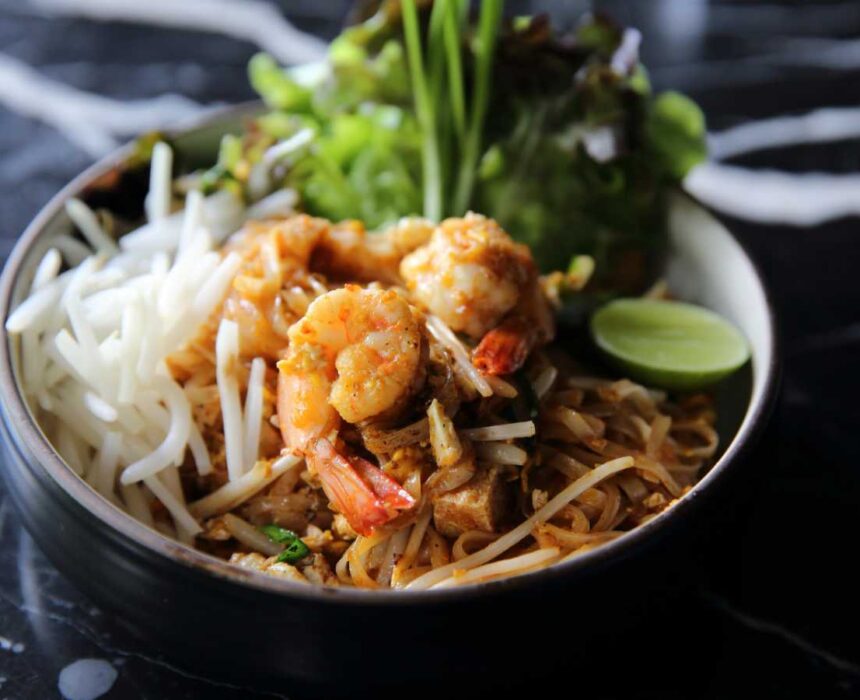 Receta de Pad Thai con langostinos