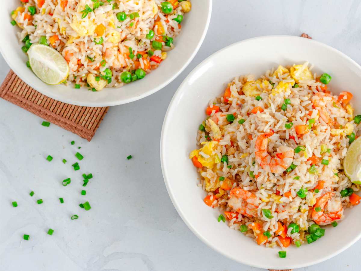 Arroz Tres Delicias (Arroz Frito Chino) - Pequeocio Arroz Tres Delicias Fácil