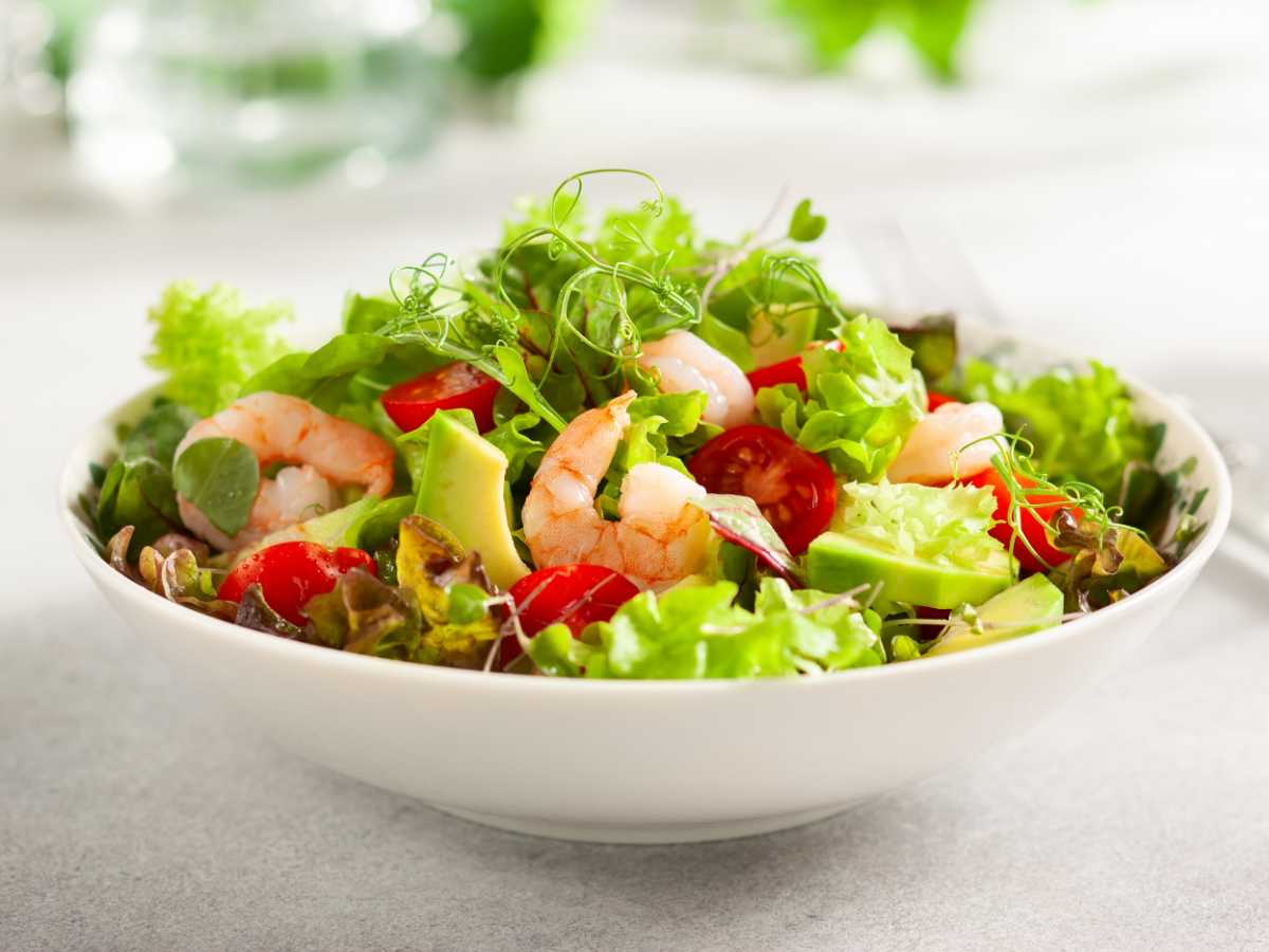 Ensaladas Con Aguacate (10 Recetas De Ensalada De Aguacate) - Pequeocio Ensalada De Aguacate Y Gambas