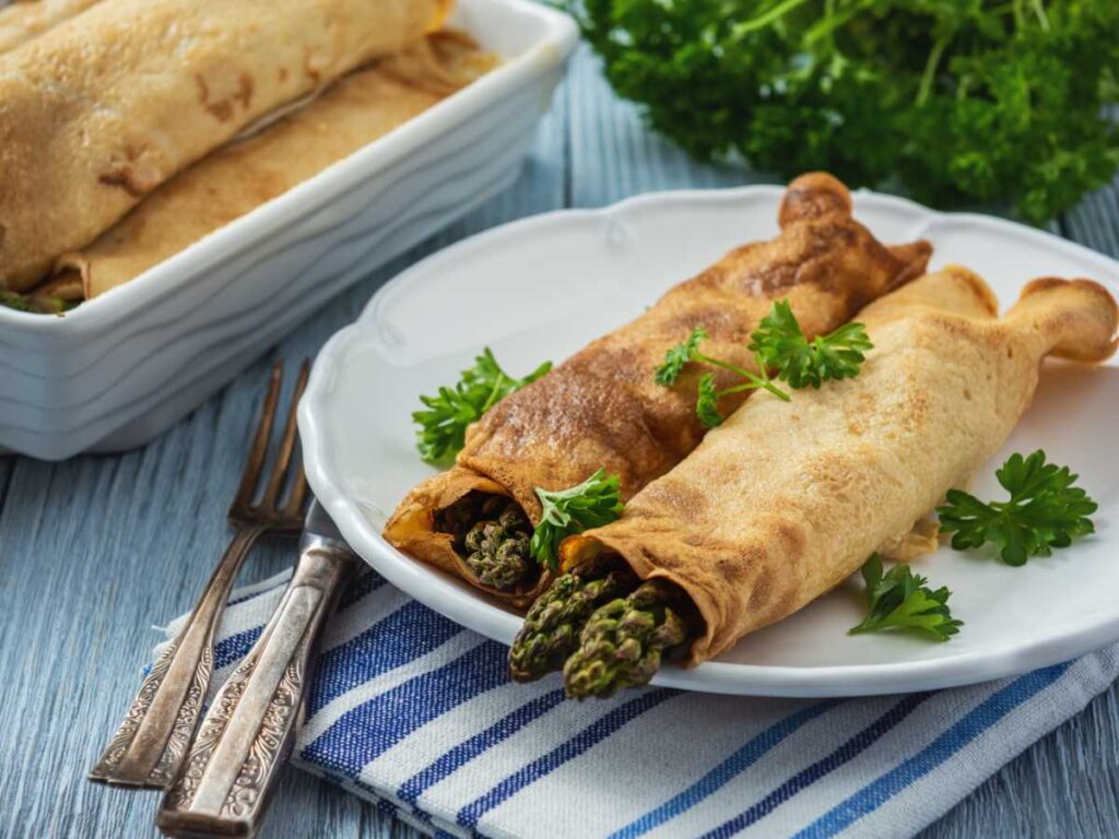 Crepes Salados (Masa Y 10 Rellenos Fáciles) - Pequeocio Crepes Con Esparragos