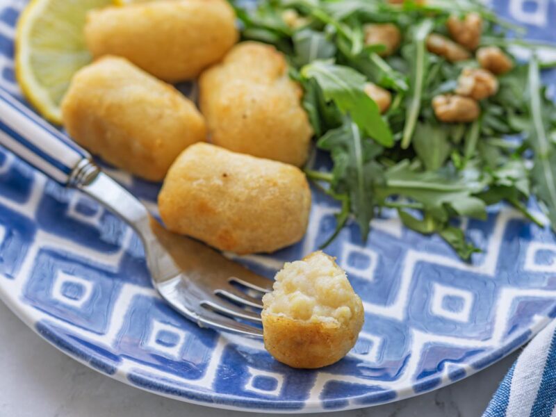 Cómo cocinar croquetas congeladas en freidora de aire
