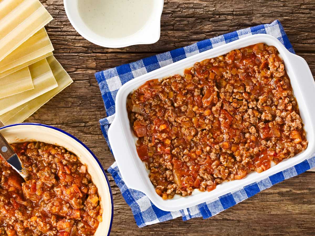 Lasana De Carne Con Bolonesa