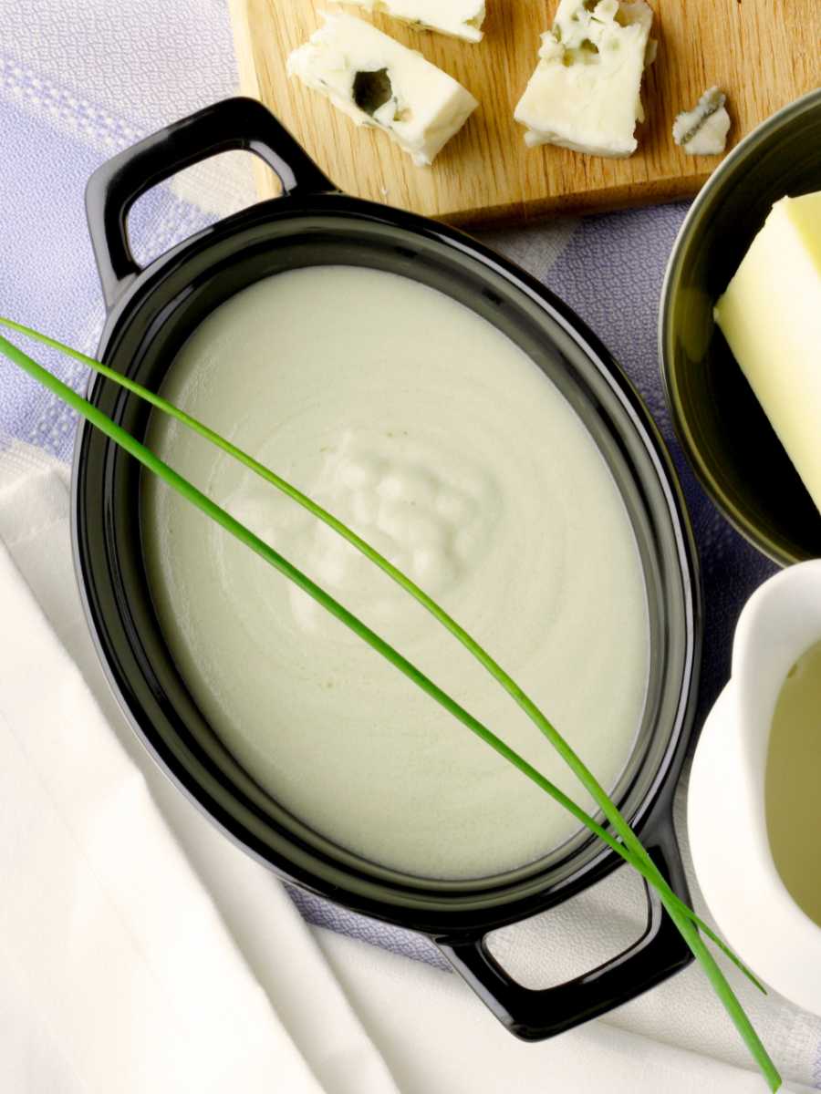 Salsa Roquefort - Pequeocio Salsa Roquefort Fácil