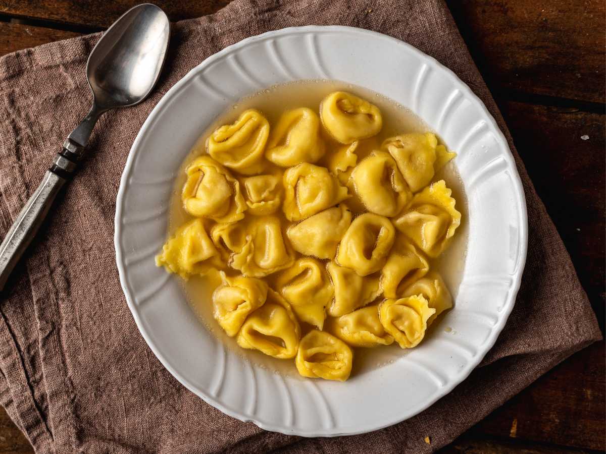 Tortellini Italianos En Caldo