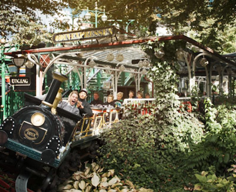 Jardines de Tívoli, ¡el parque temático más antiguo!