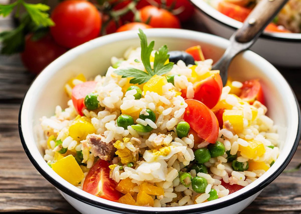Ensalada de arroz (10 recetas saludables)