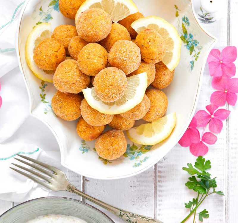 Falafel Con Salsa De Yogur Receta Fcil Y Muy Rica Falafel Con Salsa De Yogur Receta Fcil Y Muy Rica