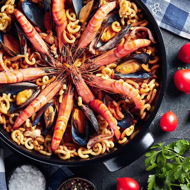 Cómo hacer fideuá de marisco FÁCIL (y muy rica) Cómo hacer fideuá de marisco FÁCIL (y muy rica)