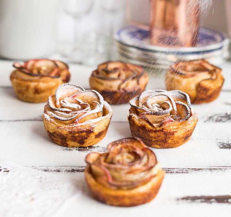 Rosas de manzana y hojaldre | Pequeocio