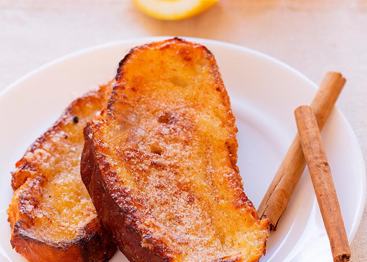 Torrijas al horno (jugosas, ligeras y fáciles)